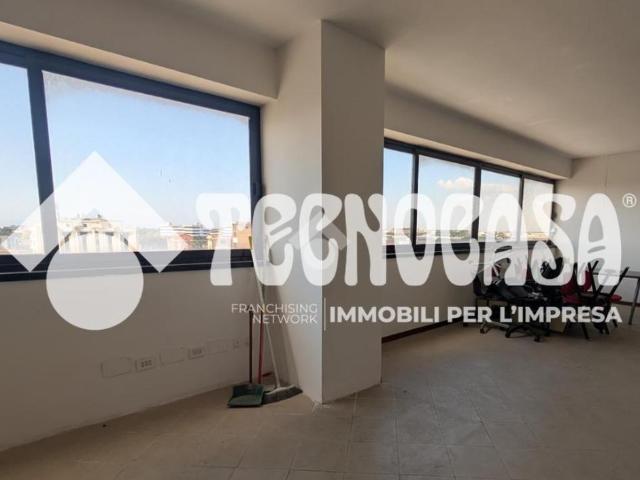 Ufficio in affitto a Area Produttiva, Roma Capitale
