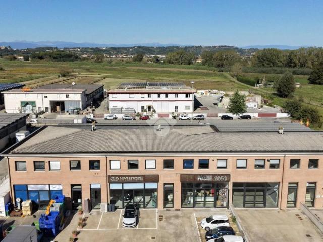 Ufficio in affitto a Zona Industriale La Bianca, Pontedera