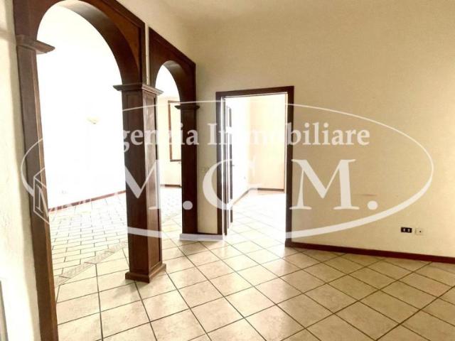 Ufficio in affitto a Oltrera, Pontedera
