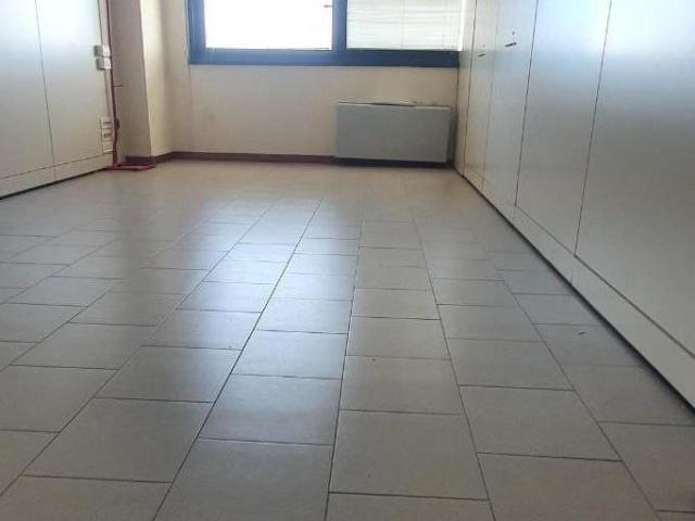 Ufficio in affitto a Porcari, Lucca