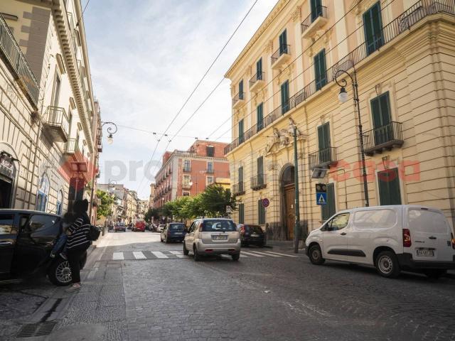 Ufficio in affitto a Portici, Campania
