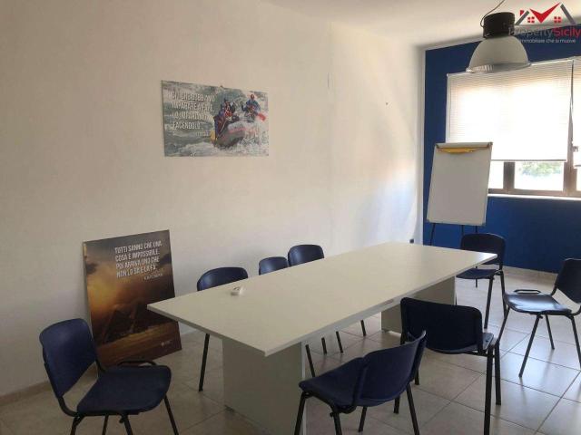 Ufficio in affitto a Ciuccafa, Porto Empedocle