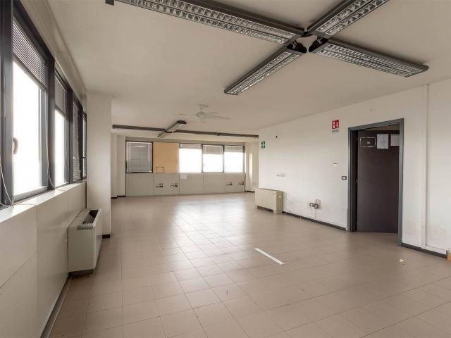 Ufficio in affitto a San Paolo, Prato