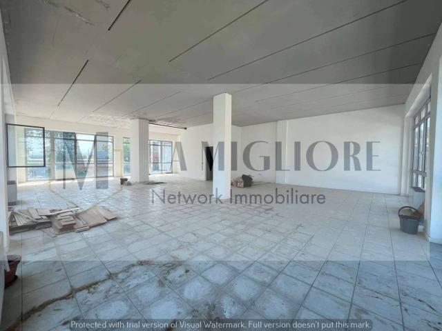 Ufficio in affitto a Pizzidimonte, Prato
