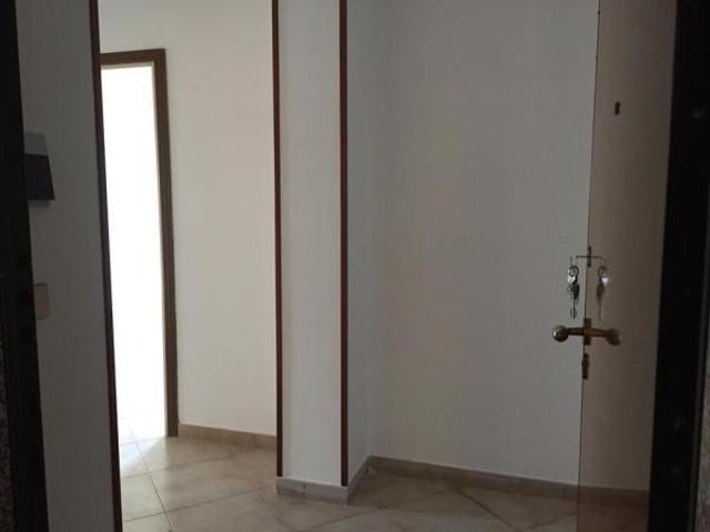 Ufficio in affitto a Qualiano, Campania