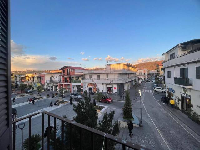 Ufficio in affitto a Quarto, Campania