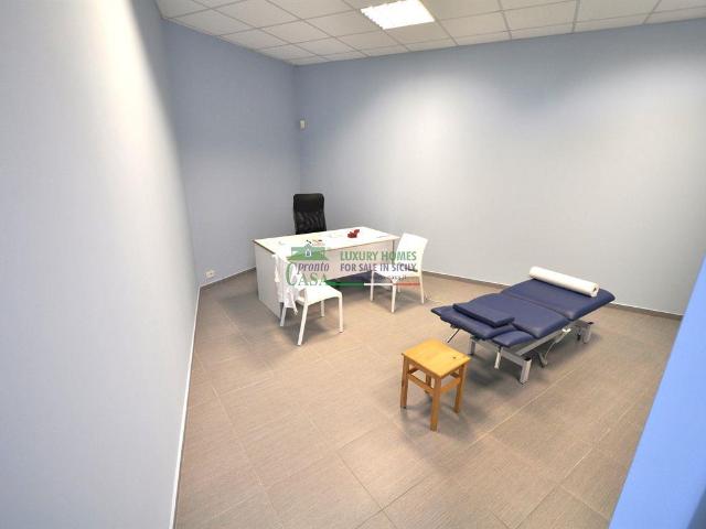 Ufficio in affitto a Ragusa