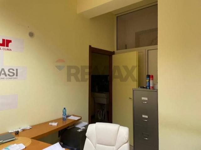 Ufficio in affitto a Ragusa, Sicilia