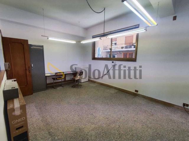 Ufficio in affitto a Calabria, Reggio Calabria