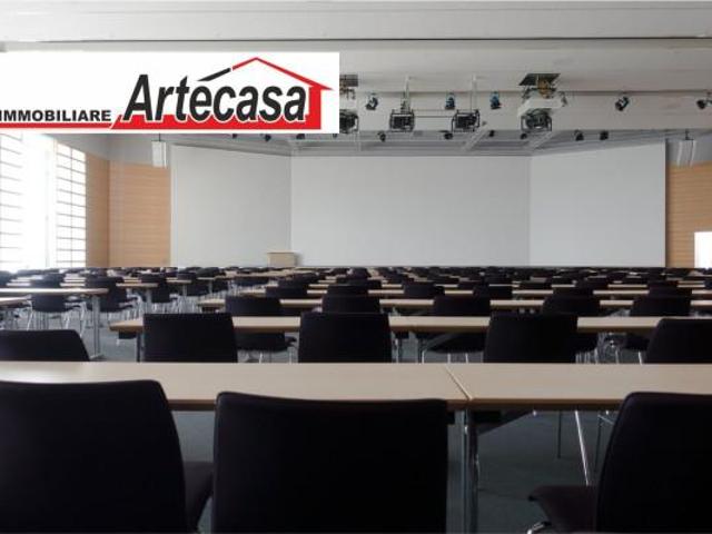 Ufficio in affitto a San Nicolò, Re