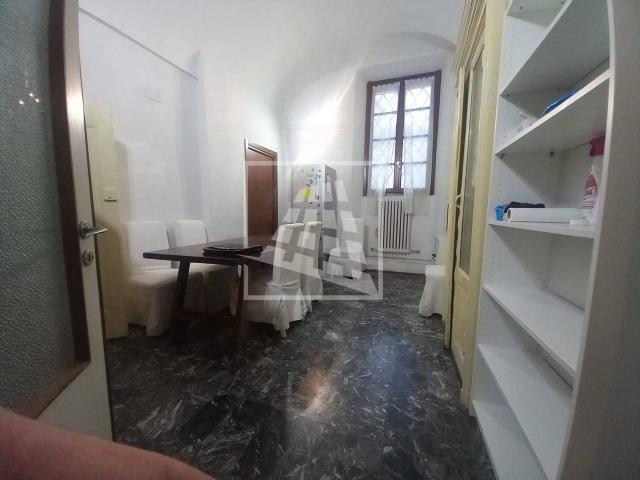 Ufficio in affitto a Santo Stefano città, Re