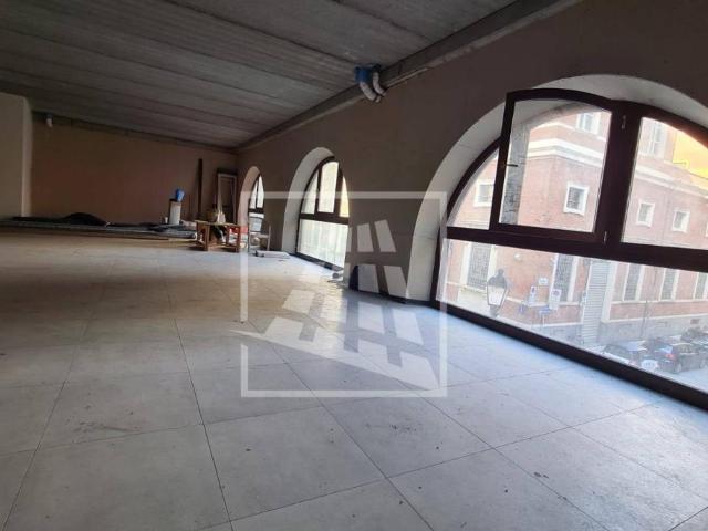 Ufficio in affitto a San Nicolò, Re