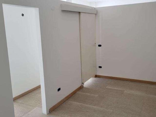 Ufficio in affitto a San Nicolò, Re