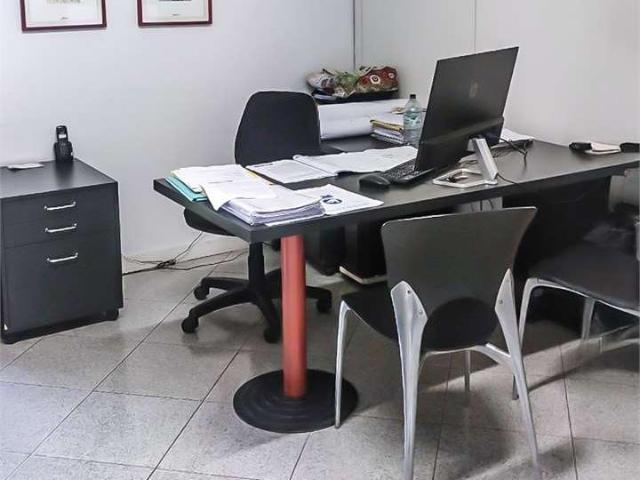 Ufficio in affitto a San Giacomo esterna, Re