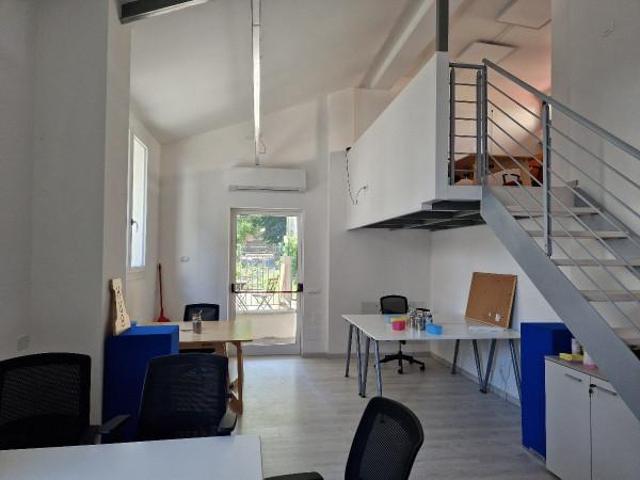 Ufficio in affitto a San Nicolò, Re