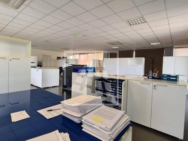 Ufficio in affitto a Mancasale, Re