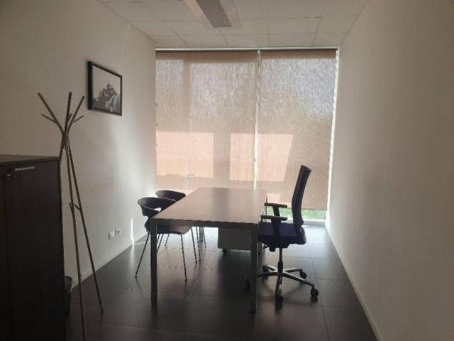 Ufficio in affitto a Mancasale, Re