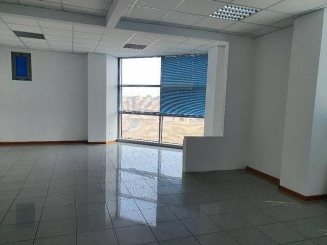 Ufficio in affitto a Mancasale, Re