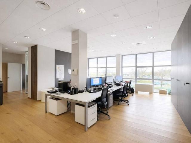Ufficio in affitto a Treponti, Rezzato