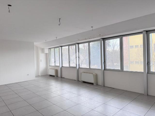 Ufficio in affitto a Rimini, Reggio Emilia