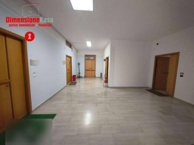 Ufficio in affitto a Roccarainola, Campania