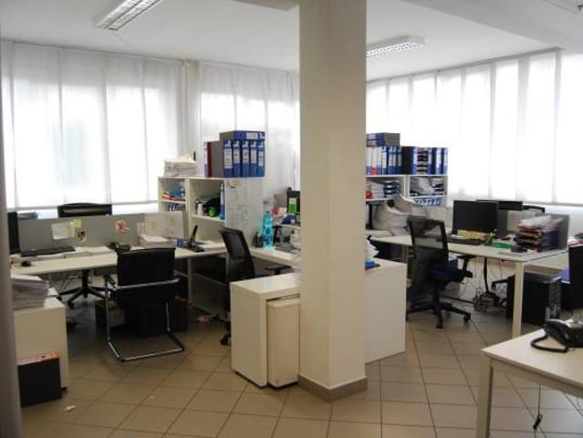 Ufficio in affitto a Giardini Tor di Mezzavia, Roma Capitale