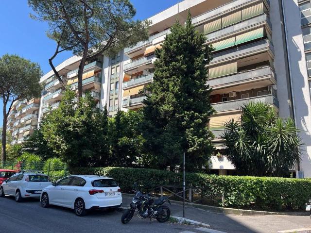 Ufficio in affitto a Municipio Roma VII, Roma Capitale