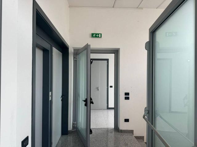Ufficio in affitto a San Giacomo, Romano D'ezzelino