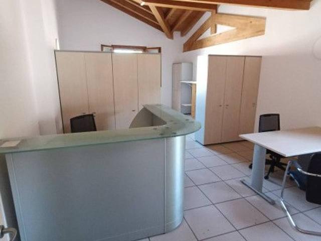 Ufficio in affitto a Romano Di Lombardia, Lombardia