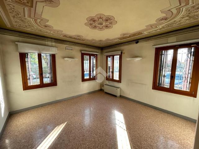 Ufficio in affitto a Rossano Veneto, Vicenza