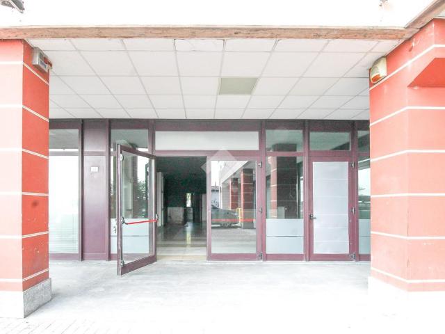Ufficio in affitto a Sant'Andrea, Rovato