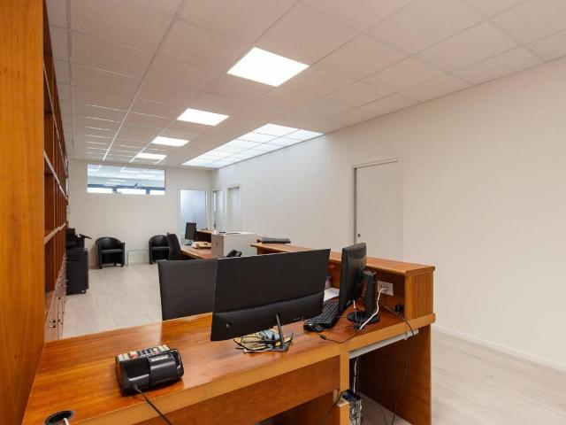 Ufficio in affitto a Sacile, Friuli-Venezia Giulia