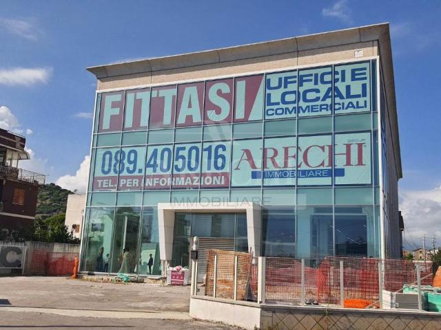 Ufficio in affitto a Salerno, Campania