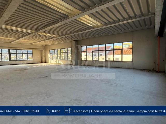 Ufficio in affitto a Salerno, Campania