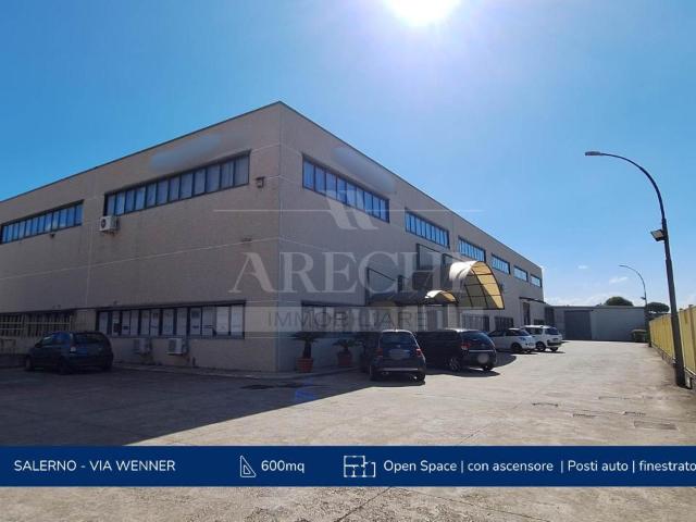 Ufficio in affitto a Salerno, Campania