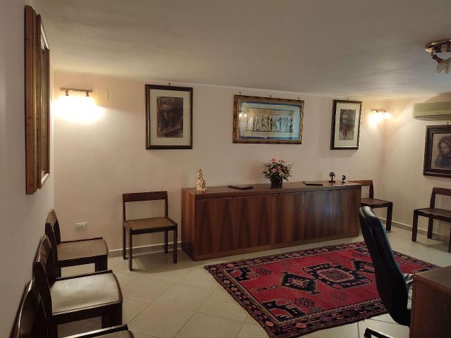 Ufficio in affitto a San Cataldo, Sicilia