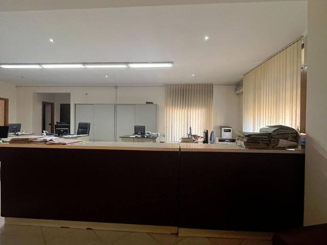 Ufficio in affitto a San Cipriano D'aversa, Campania