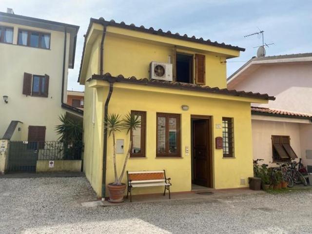 Ufficio in affitto a Bagni Di Lucca Ponte, Lucca