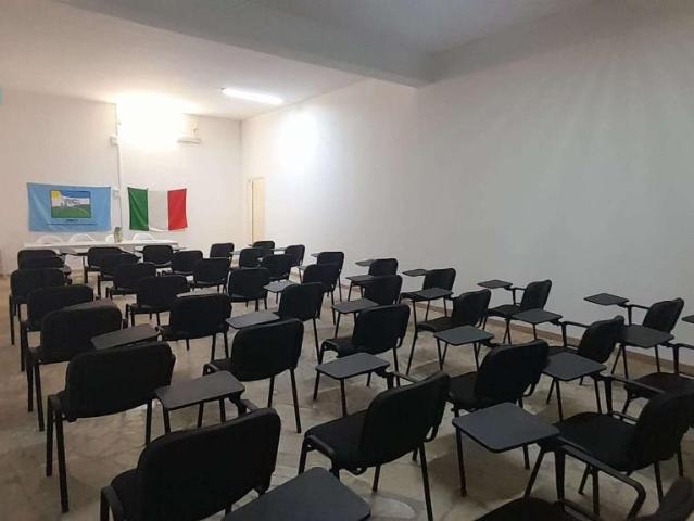 Ufficio in affitto a Cancello Scalo, San Felice A Cancello