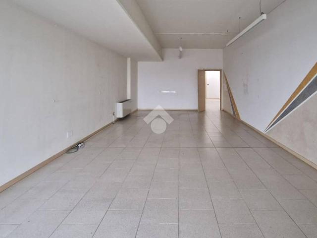 Ufficio in affitto a Case Nuove, San Martino Buon Albergo