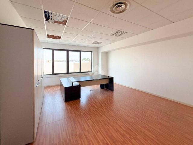 Ufficio in affitto a San Paolo, Lombardia