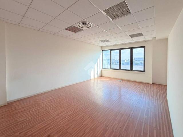 Ufficio in affitto a San Paolo, Lombardia
