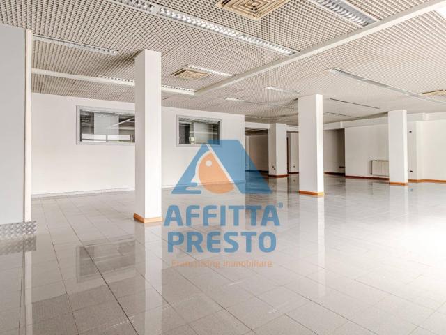 Ufficio in affitto a Santa Croce Sull'arno, Toscana