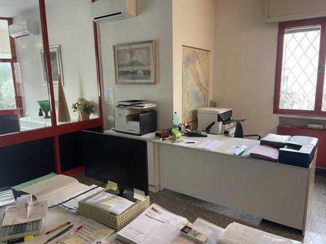 Ufficio in affitto a Unione di comuni Valmarecchia, Santarcangelo Di