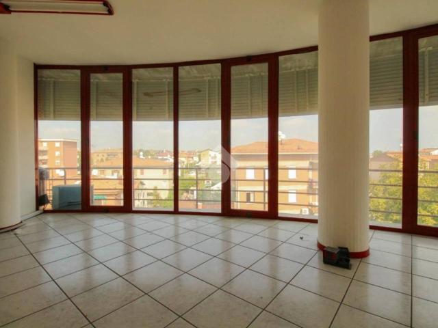 Ufficio in affitto a Unione dei comuni del Distretto Ceramico, Sassuolo