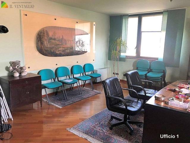 Ufficio in affitto a Unione dei comuni del Distretto Ceramico, Sassuolo