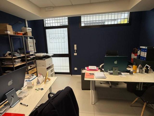 Ufficio in affitto a Unione dei comuni del Distretto Ceramico, Sassuolo
