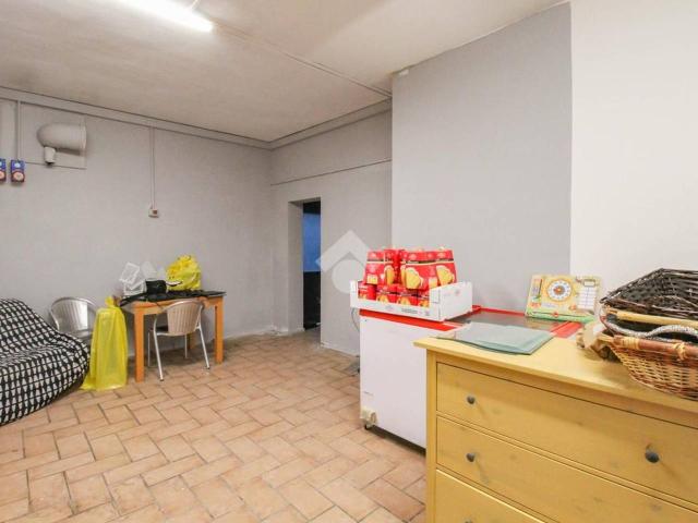 Ufficio in affitto a Unione dei comuni del Distretto Ceramico, Sassuolo