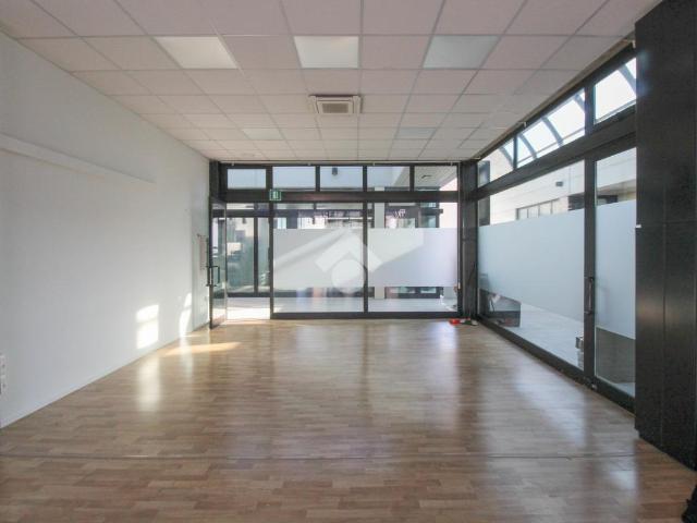 Ufficio in affitto a Unione dei comuni del Distretto Ceramico, Sassuolo