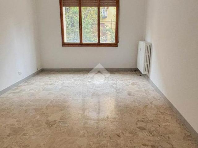 Ufficio in affitto a Unione dei comuni del Distretto Ceramico, Sassuolo